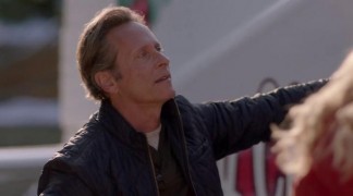 Кадр з фільму Повернення в Різдвяну бухту