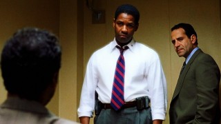 Кадр з фільму Облога