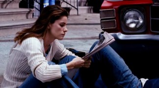 Кадр з фільму Гріффін і Фенікс: На краю щастя