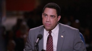 Кадр з фільму Брудна кампанія за чесні вибори