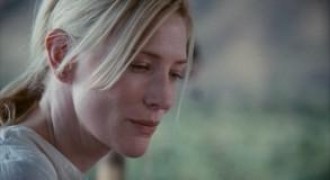 Кадр з фільму Вавилон