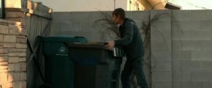 Кадр з фільму Ель Каміно: Пуститися берега