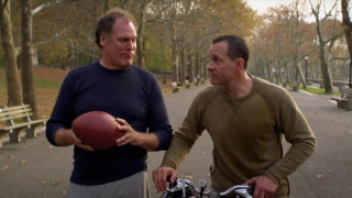 Кадр з фільму Це не ти