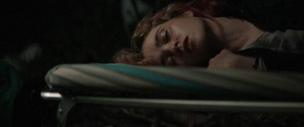 Кадр з фільму Грошова голка (Торговці тілами)