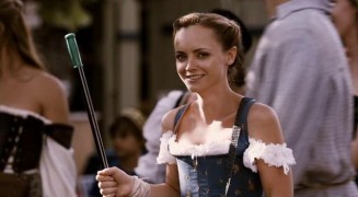 Кадр з фільму У коханні дозволено все