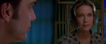 Кадр з фільму Там всередині