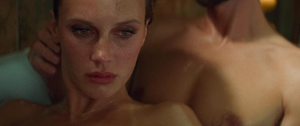 Кадр з фільму Маскарад