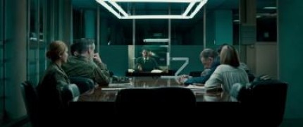 Кадр з фільму Титан