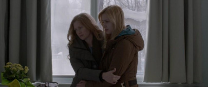 Кадр з фільму Полонянка