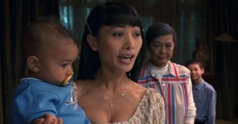 Кадр з фільму Молоді татусі