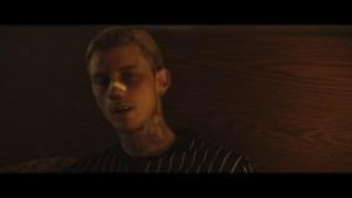 Кадр з фільму Північ на злаковому полі