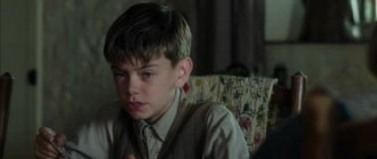 Кадр з фільму Містер Холмс