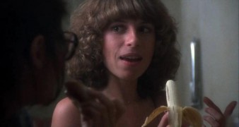 Кадр з фільму Лисиці