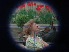 Кадр з фільму Самотній вовк