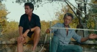 Кадр з фільму Ця незручна мить