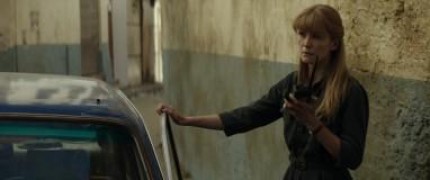 Кадр з фільму На вістрі