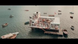 Кадр з фільму Острів Роза