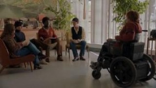 Кадр з фільму Не хвилюйся, він далеко не піде