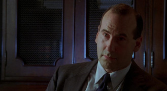 Кадр з фільму Справжні цінності