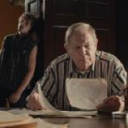 Кадр з фільму У пошуках слона