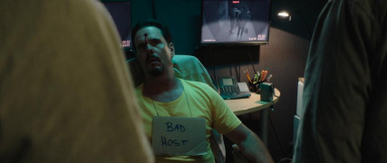 Кадр з фільму У прямому ефірі