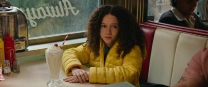 Кадр з фільму Пороховий коктейль