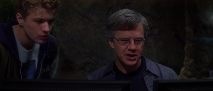 Кадр з фільму Небезпечна правда