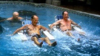 Кадр з фільму Кокон