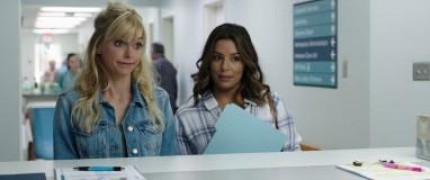 Кадр з фільму За бортом