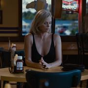 Кадр з фільму Молода доросла