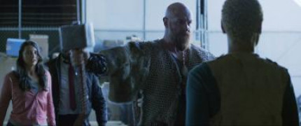 Кадр з фільму Тор: Бог грому