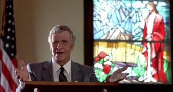 Кадр з фільму Зрада