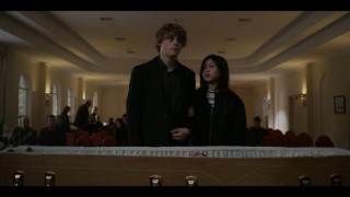 Кадр з фільму Поверни її назад