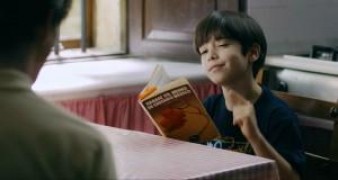 Кадр з фільму Кузени