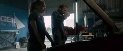 Кадр з фільму Леді на драйві