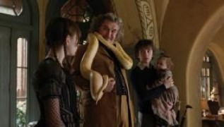 Кадр з фільму Лемоні Снікет: Тридцять три нещастя