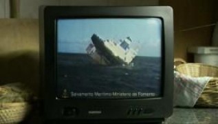 Кадр з фільму Чорний приплив