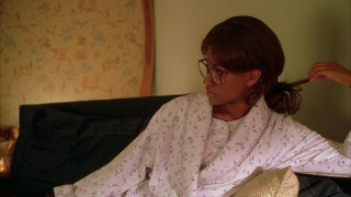 Кадр з фільму Високі паркани