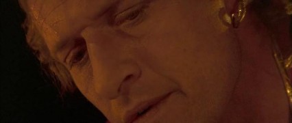 Кадр з фільму Плоть і кров