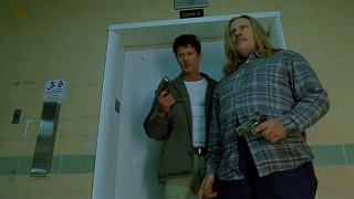 Кадр з фільму Людина-личинка