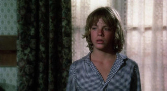 Кадр з фільму Стрілець від Бога