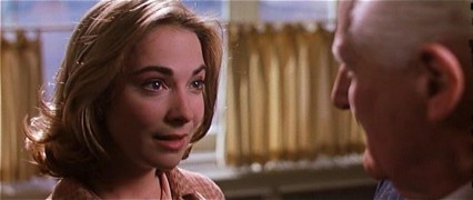 Кадр з фільму Закон протилежностей