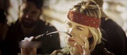 Кадр з фільму Каскадер