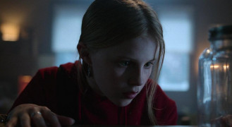 Кадр з фільму Жало