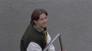 Кадр з фільму Та, що танцює нагорі