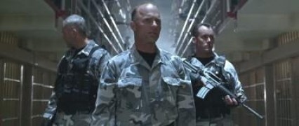 Кадр з фільму Скеля