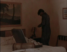 Кадр з фільму Темний день, світла ніч