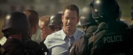 Кадр з фільму Швидкість: Автобус 657