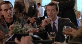 Кадр з фільму Незворушний