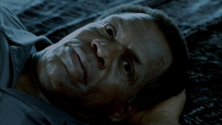 Кадр з фільму Високі паркани